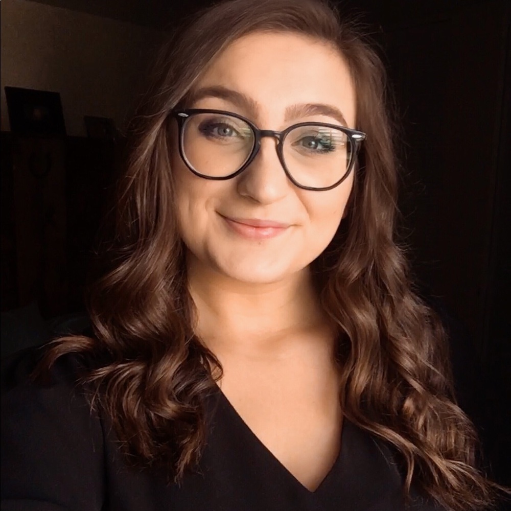Meet your Posher, Kaytlyn